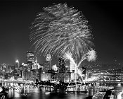 06BW  Forth of July Black and White