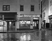 MSQ010BW  Orginal Oyster House at Market Square